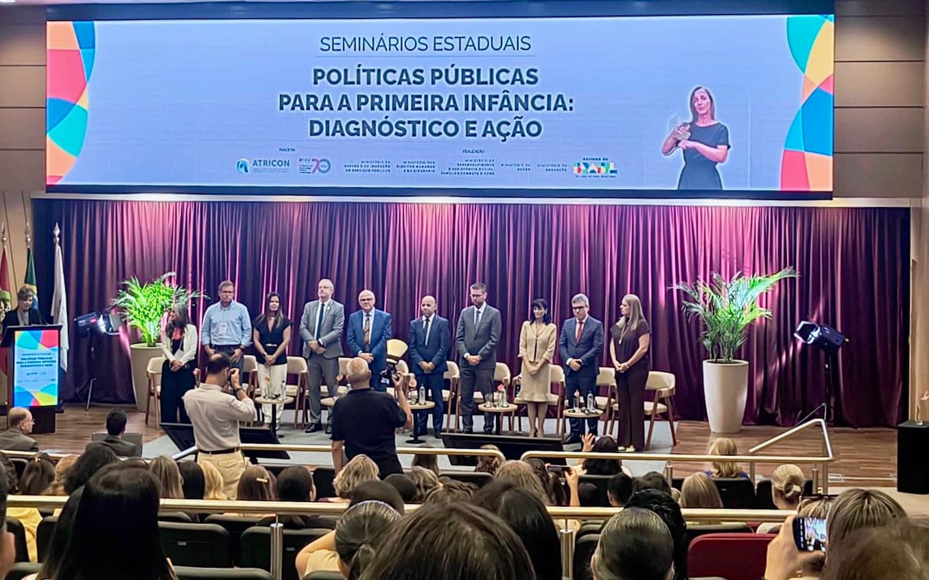 Assistência Social participa de seminário estadual de políticas públicas para a primeira infância - Prefeitura de Tubarão