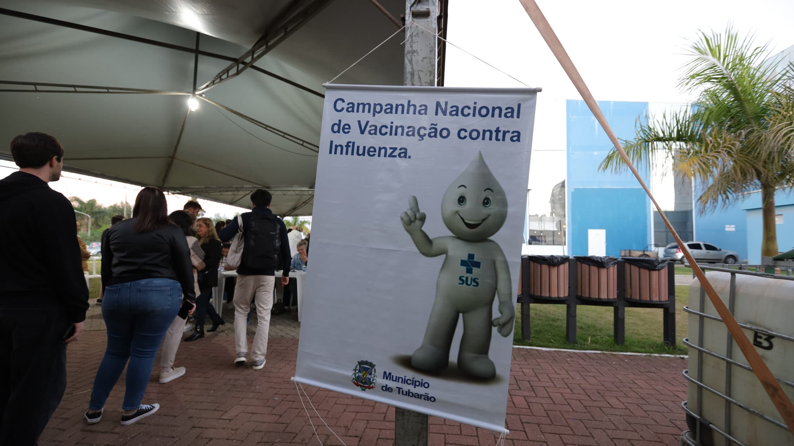 Mais de 1,5 mil doses contra a Influenza são aplicadas em ação especial nos 156 anos de Tubarão - Prefeitura de Tubarão