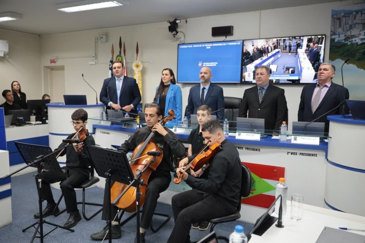 Câmara de Tubarão debate infraestrutura, segurança e situação das famílias do KM 60