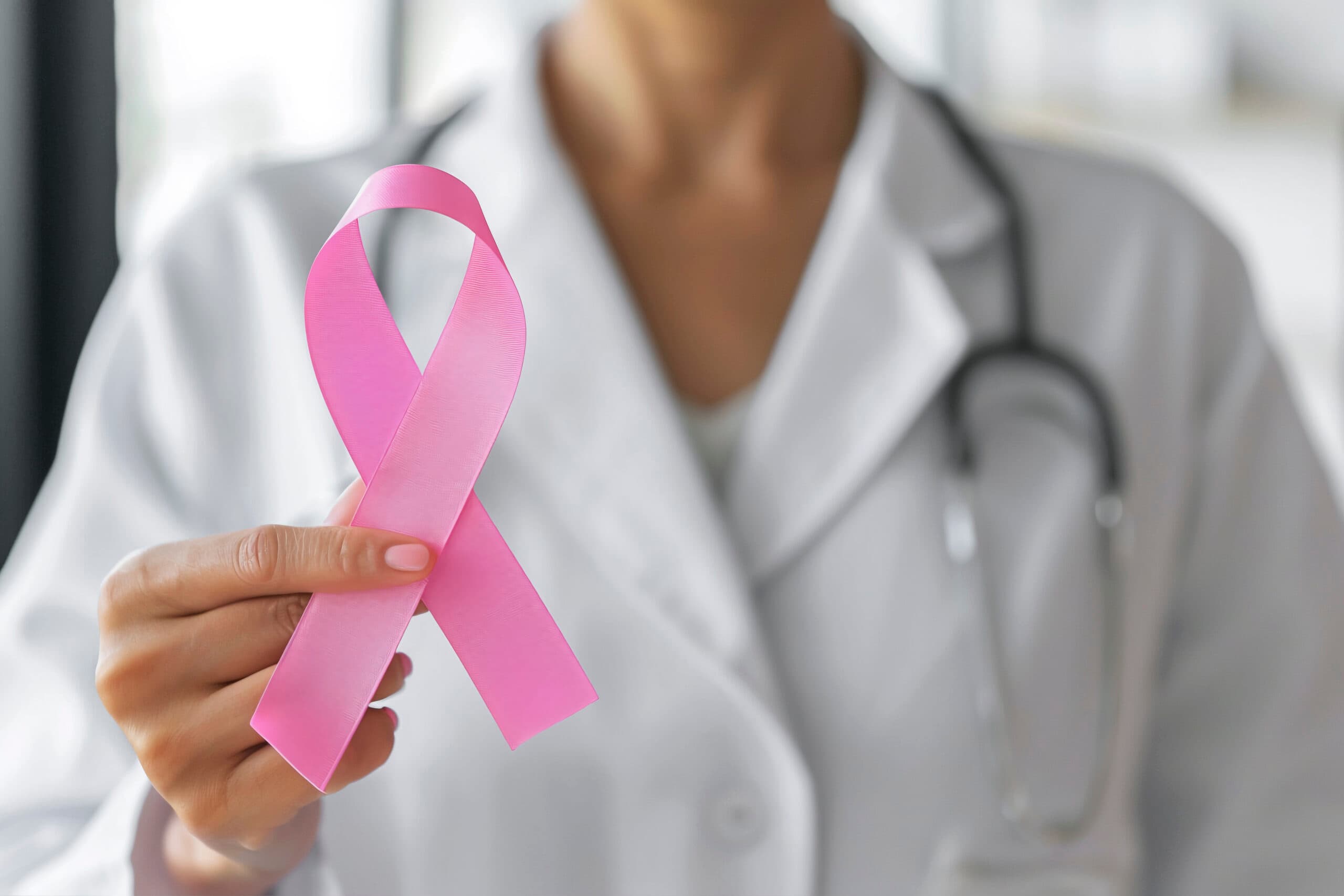 Campanha do Outubro Rosa amplia prevenção nas UBSs de Tubarão com atendimento noturno - Prefeitura de Tubarão