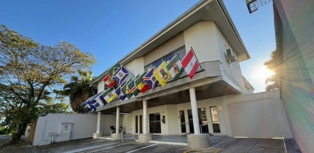 Sede de associação de municípios vai a leilão por mais de R$ 3,5 milhões em SC - 4oito